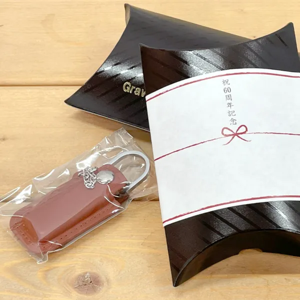 レザーカバーUSBメモリの制作事例