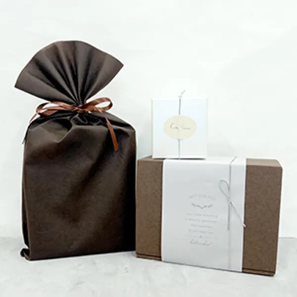 箱や巾着に入れたイメージ