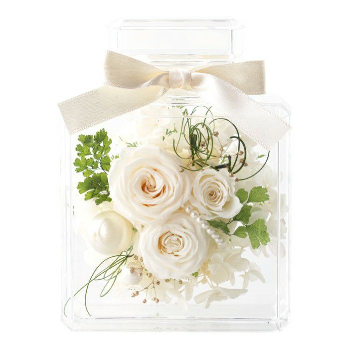 パールホワイト