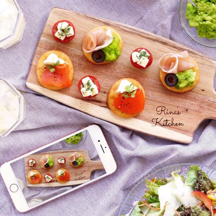 ウッドカッティングボードアカシア