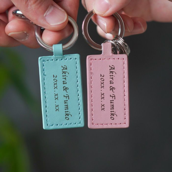 スクエアレザーキーホルダー　ペア