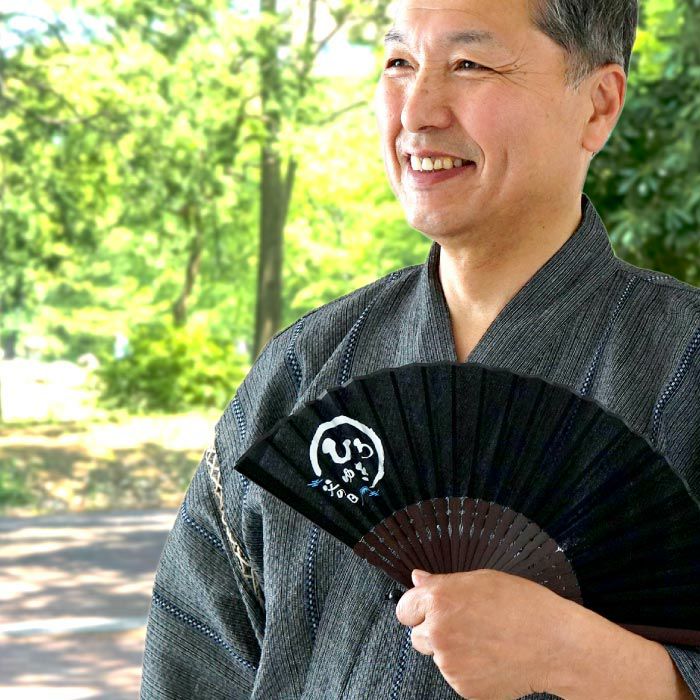 天然石チャーム付き扇子