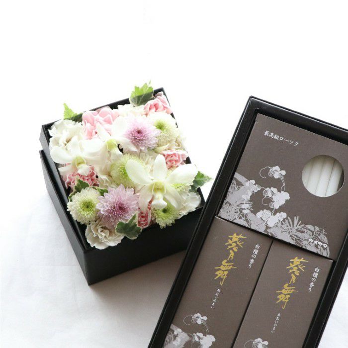お供えボックスフラワーとお線香のギフトセット