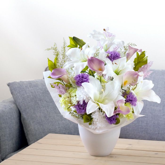 枯れないお供えアレンジ　Lily